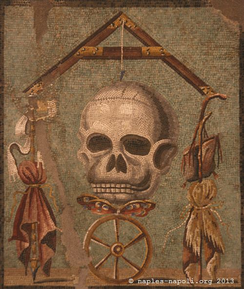 mosaico con teschio ed archipendolo, bottega RI52, triclinio, pompei