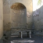 ercolano-aula-absidata